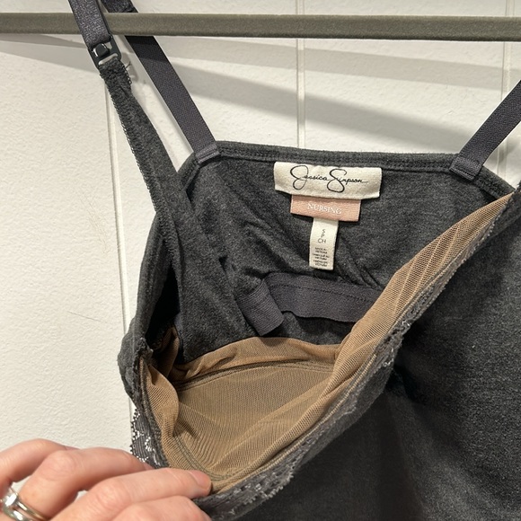 Jessica Simpson maternity and nursing set - Picture 9 of 12